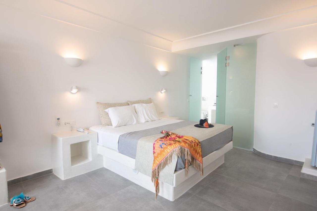 Caldera Cliff Illusion Aparthotel Fira  Exterior photo