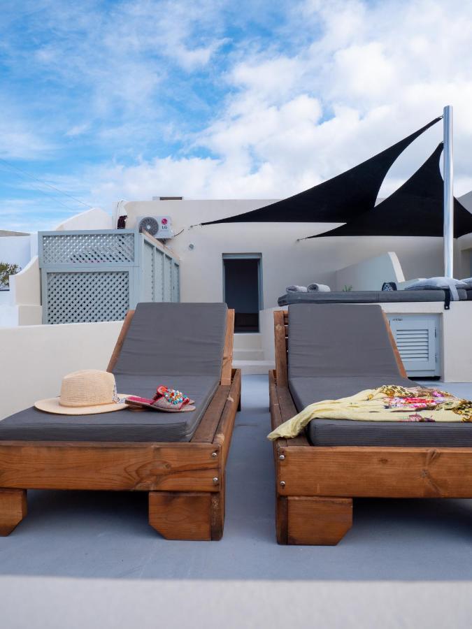 Caldera Cliff Illusion Aparthotel Fira  Exterior photo